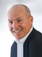 Lyle Dean