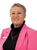 Lynda White
