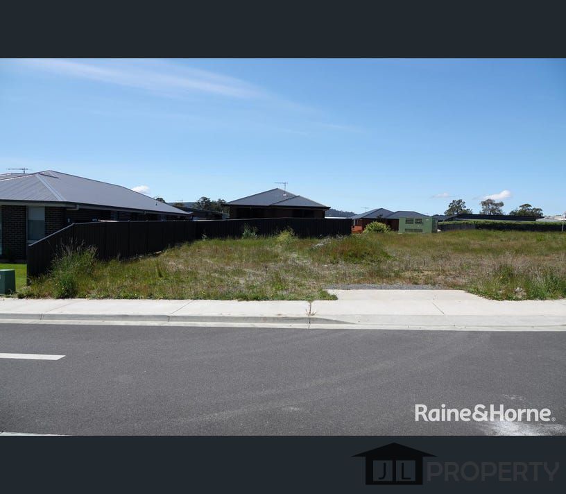 14 Grand Mews, Kingston, Tas 7050