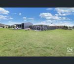 thumbnail-7-gardenia-place-jindera-nsw-2642-2