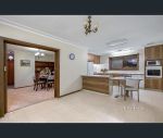 thumbnail-2-jeffery-court-greensborough-vic-3088-4