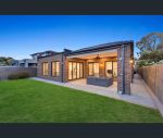 thumbnail-27-cambridge-drive-glen-waverley-vic-3150-14