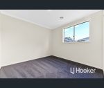 thumbnail-14-boldrewood-place-lynbrook-vic-3975-9