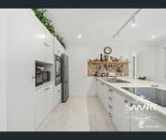 thumbnail-28-balfour-crescent-highland-park-qld-4211-9