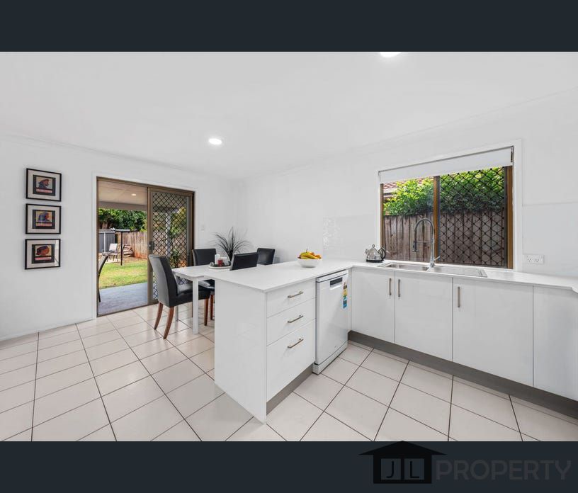 216 Cane St, Redland Bay, Qld 4165