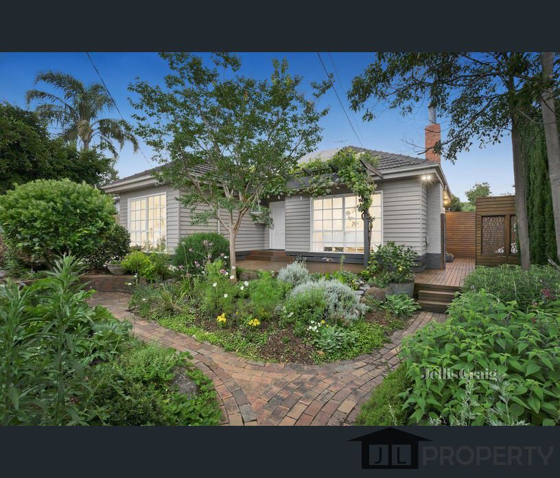 30 Charlton Street, Blackburn North, Vic 3130