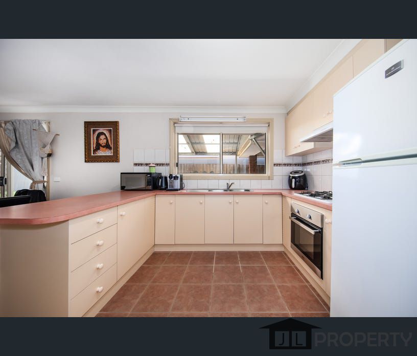 7 Vine Court, Hillside, Vic 3037