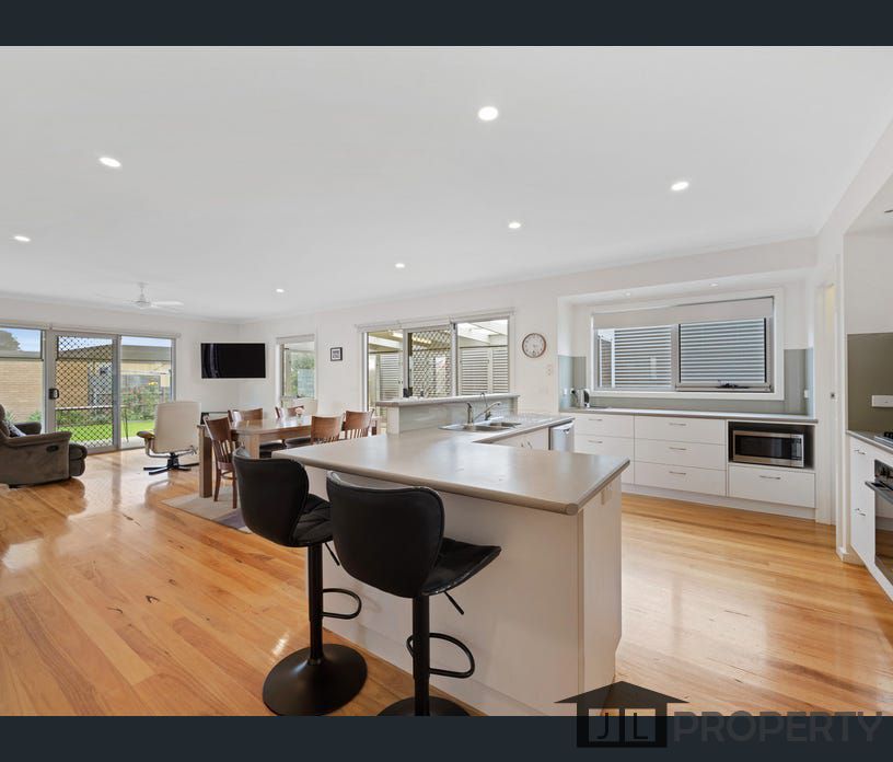 13 Wynne Road, San Remo, Vic 3925