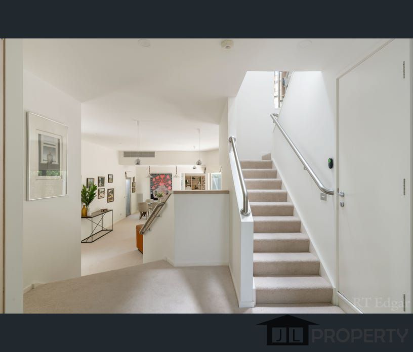 18 Moorhouse Street, Armadale, Vic 3143