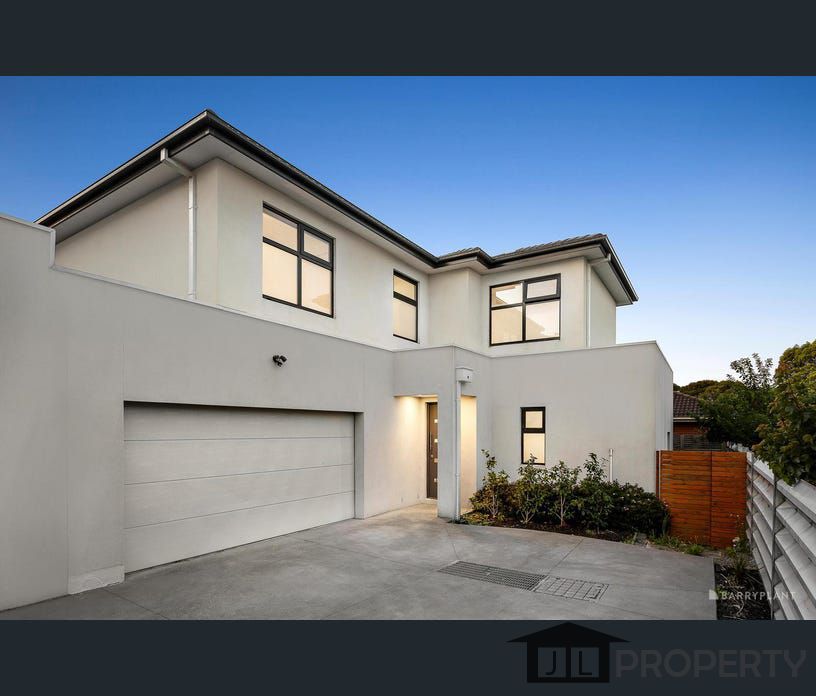 2/17 Burilla Avenue, Doncaster, Vic 3108