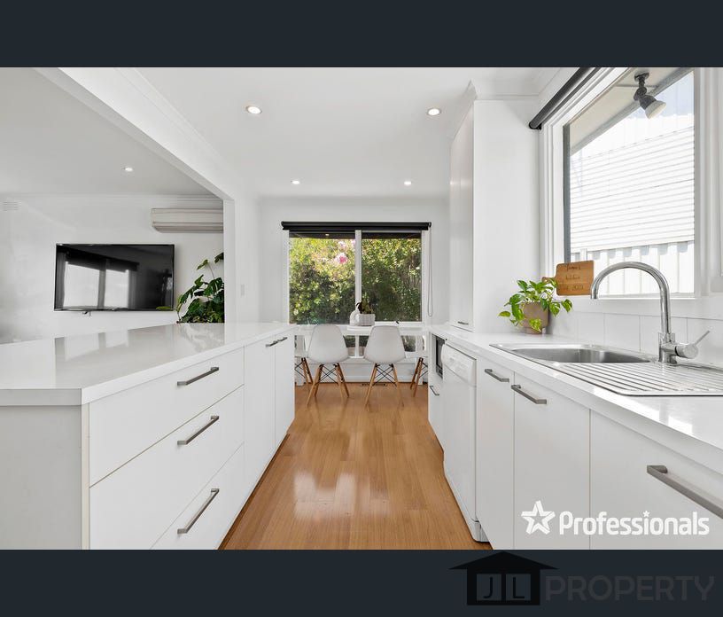 19 Dunoon Street, Mooroolbark, Vic 3138