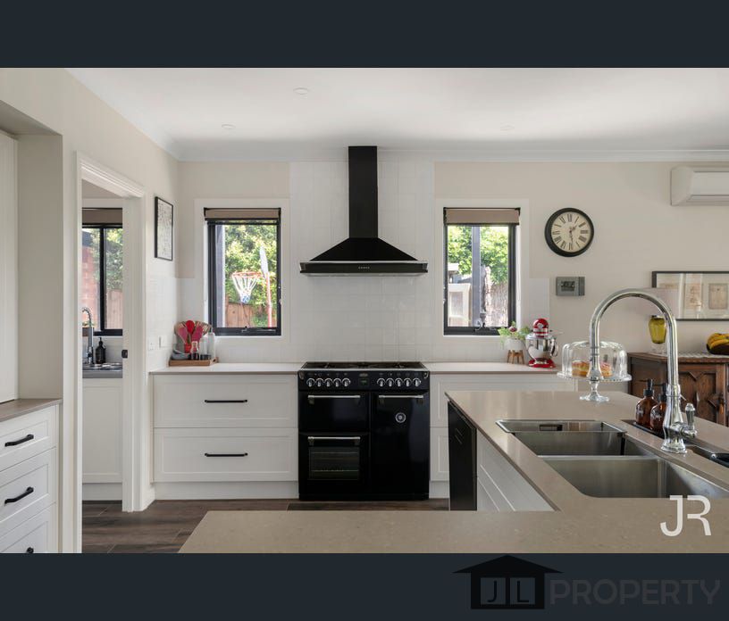 94 Whistler Drive, Berwick, Vic 3806