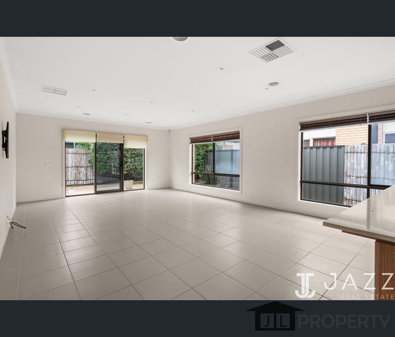 15 Sincere Drive, Point Cook, Vic 3030