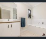 thumbnail-17-moonstone-street-pimpama-qld-4209-4