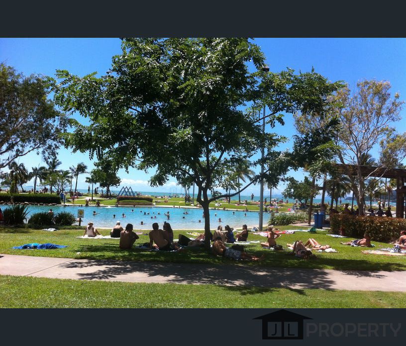 11A Beach Road, Cannonvale, Qld 4802