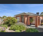 thumbnail-95-caroline-chisholm-drive-kyneton-vic-3444-13