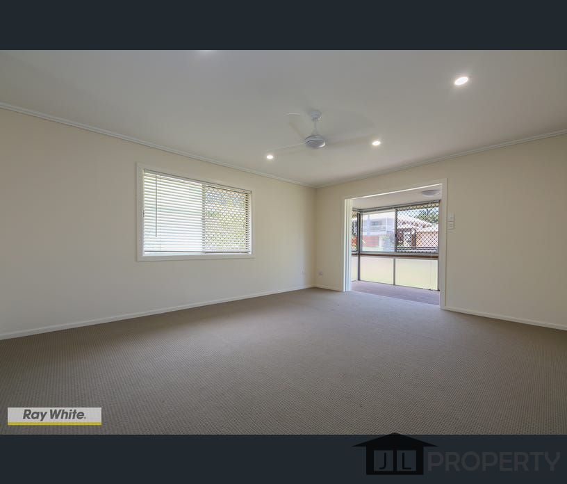 11 Amanda Street, Scarborough, Qld 4020