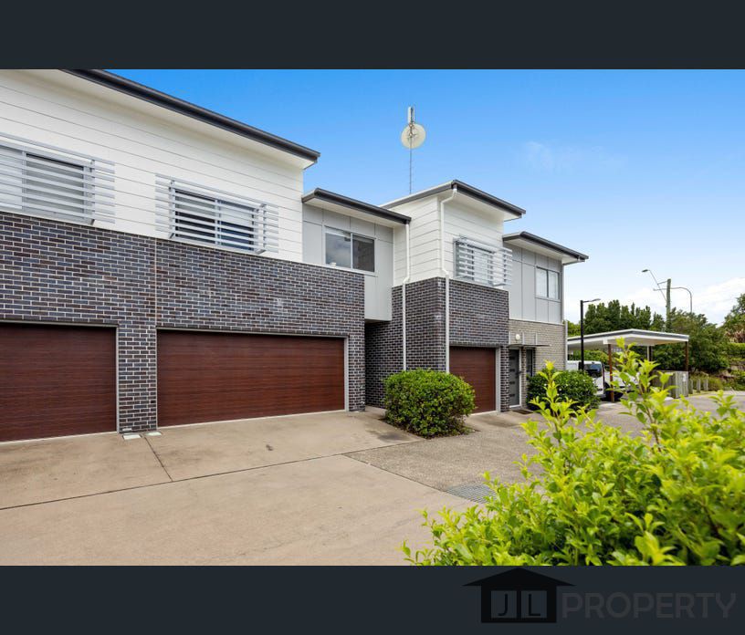 16/17 Greensboro Place, Little Mountain, Qld 4551