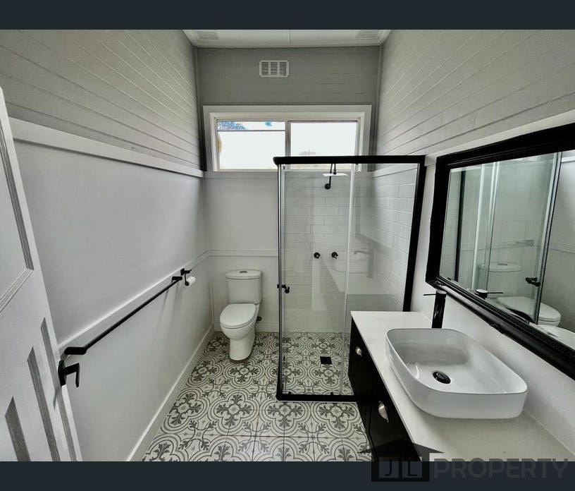 24 TURANVILLE AVENUE, Muswellbrook, NSW 2333