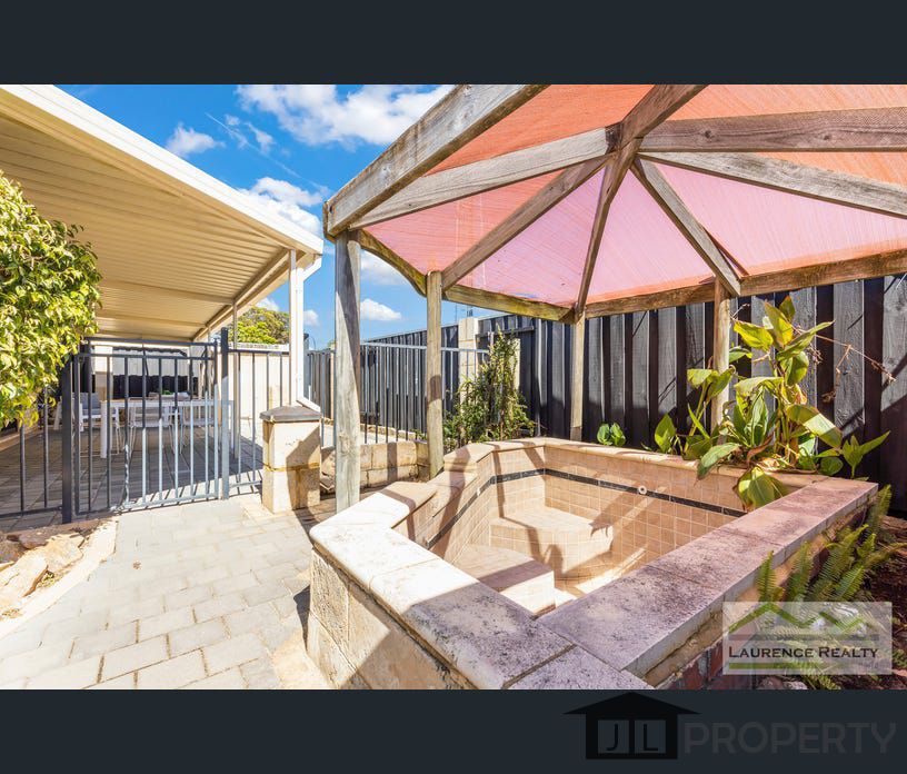 8 Ayr Way, Mindarie, WA 6030