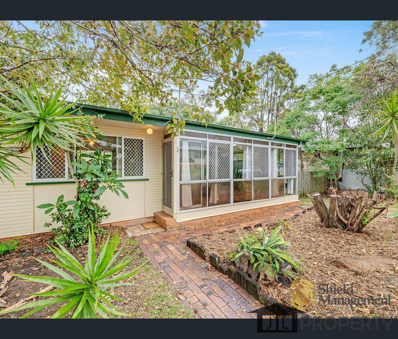 24 Tarcoola St, East Ipswich, Qld 4305