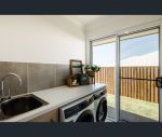 thumbnail-16-kaufman-avenue-highfields-qld-4352-14