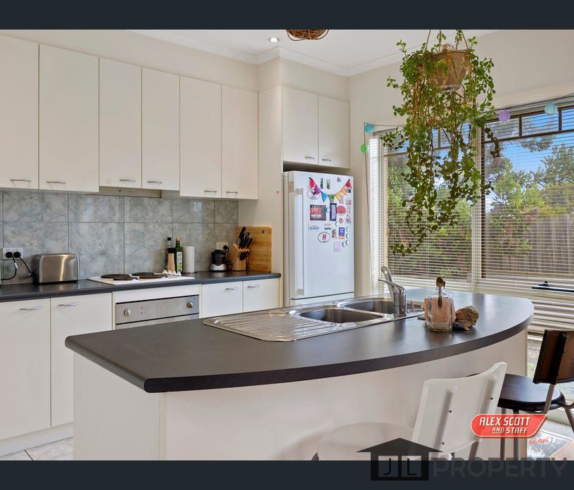 2/1-3 Morgan Street, Cowes, Vic 3922