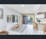 thumbnail-7-cambria-court-newport-qld-4020-6