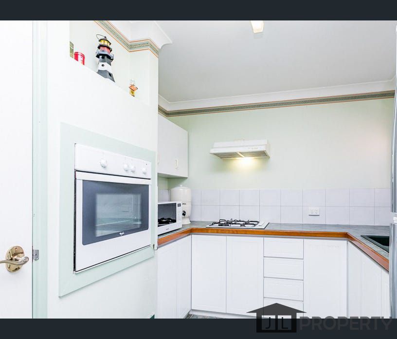 11/2 Corander Gardens, Carine, WA 6020