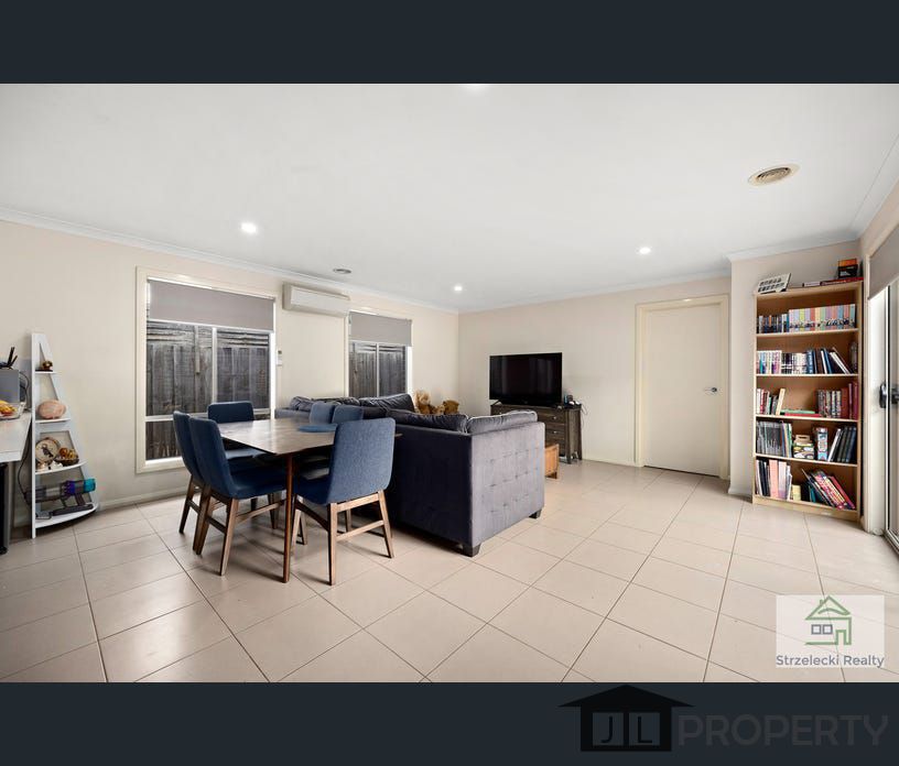 20B Fernlea Cl, Trafalgar, Vic 3824