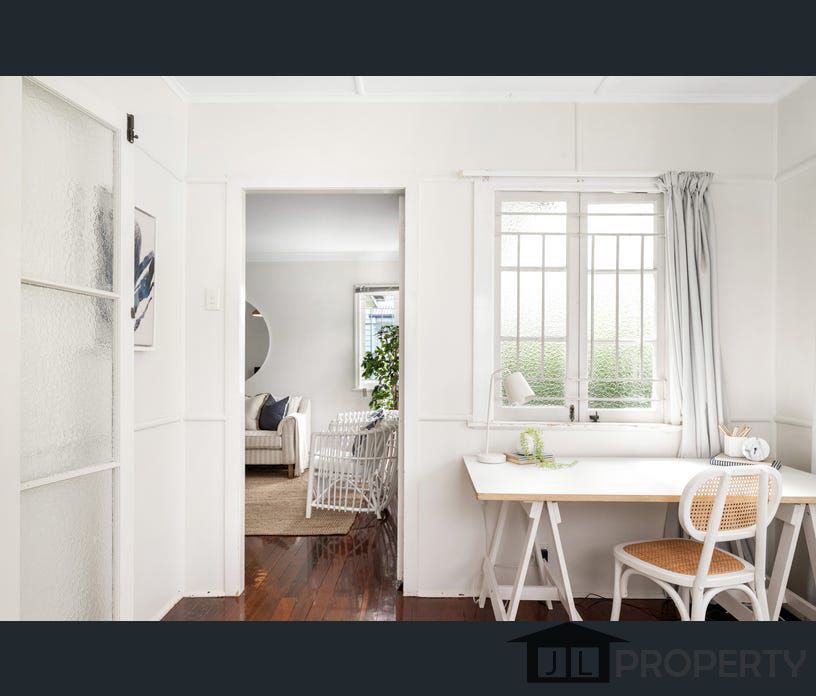 129 Morehead Avenue, Norman Park, Qld 4170