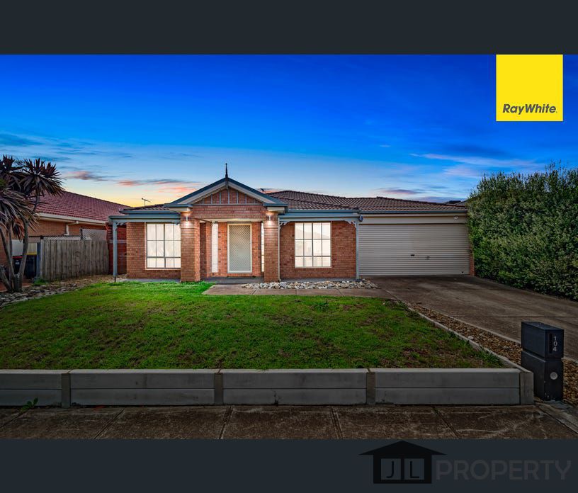 104 Westlake Drive, Melton West, Vic 3337