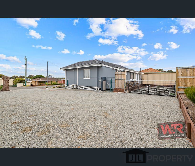 63 Minor Road, Orana, WA 6330