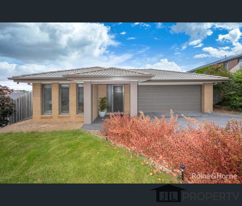 13 Cannington Grove, Sunbury, Vic 3429