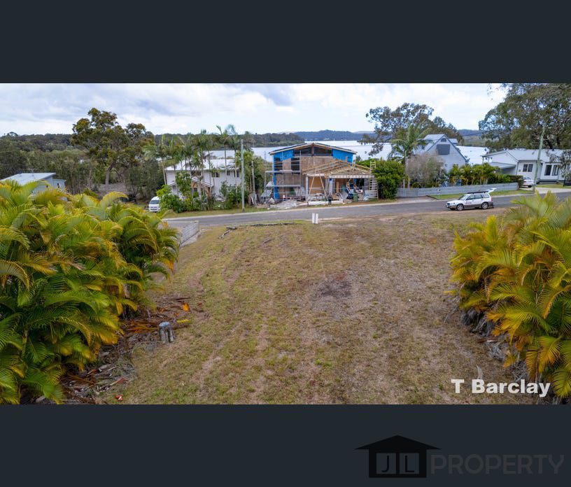 21 Schooner St, Russell Island, Qld 4184