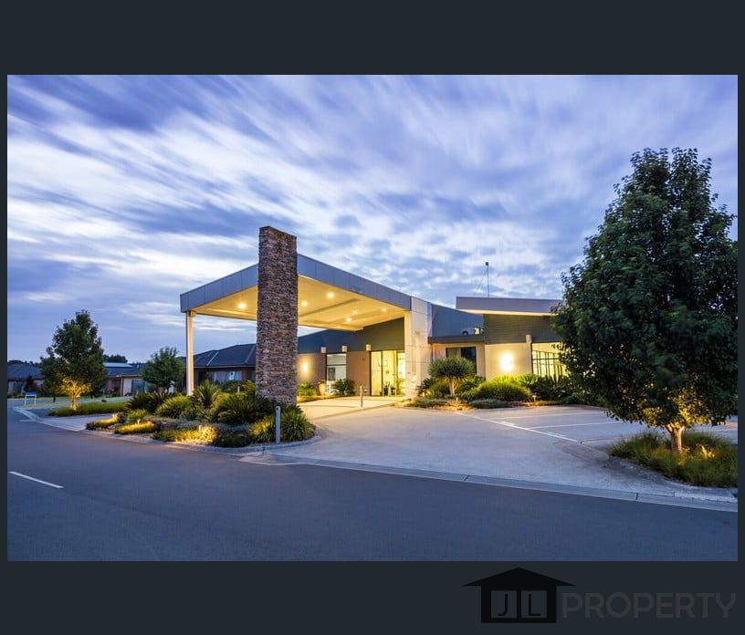 137/10 Waterford Park Avenue, Knoxfield, Vic 3180