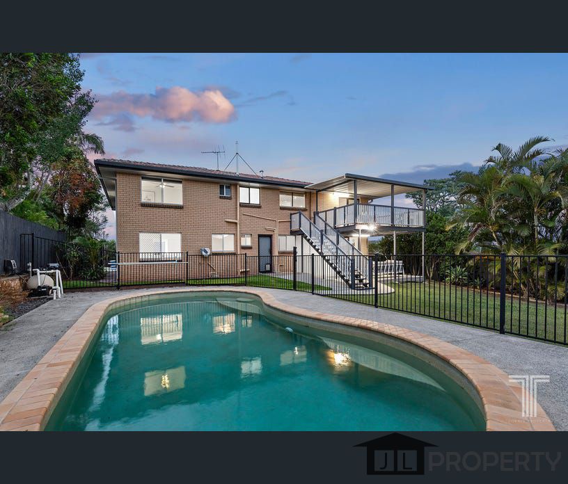 27 Bridle Street, Mansfield, Qld 4122