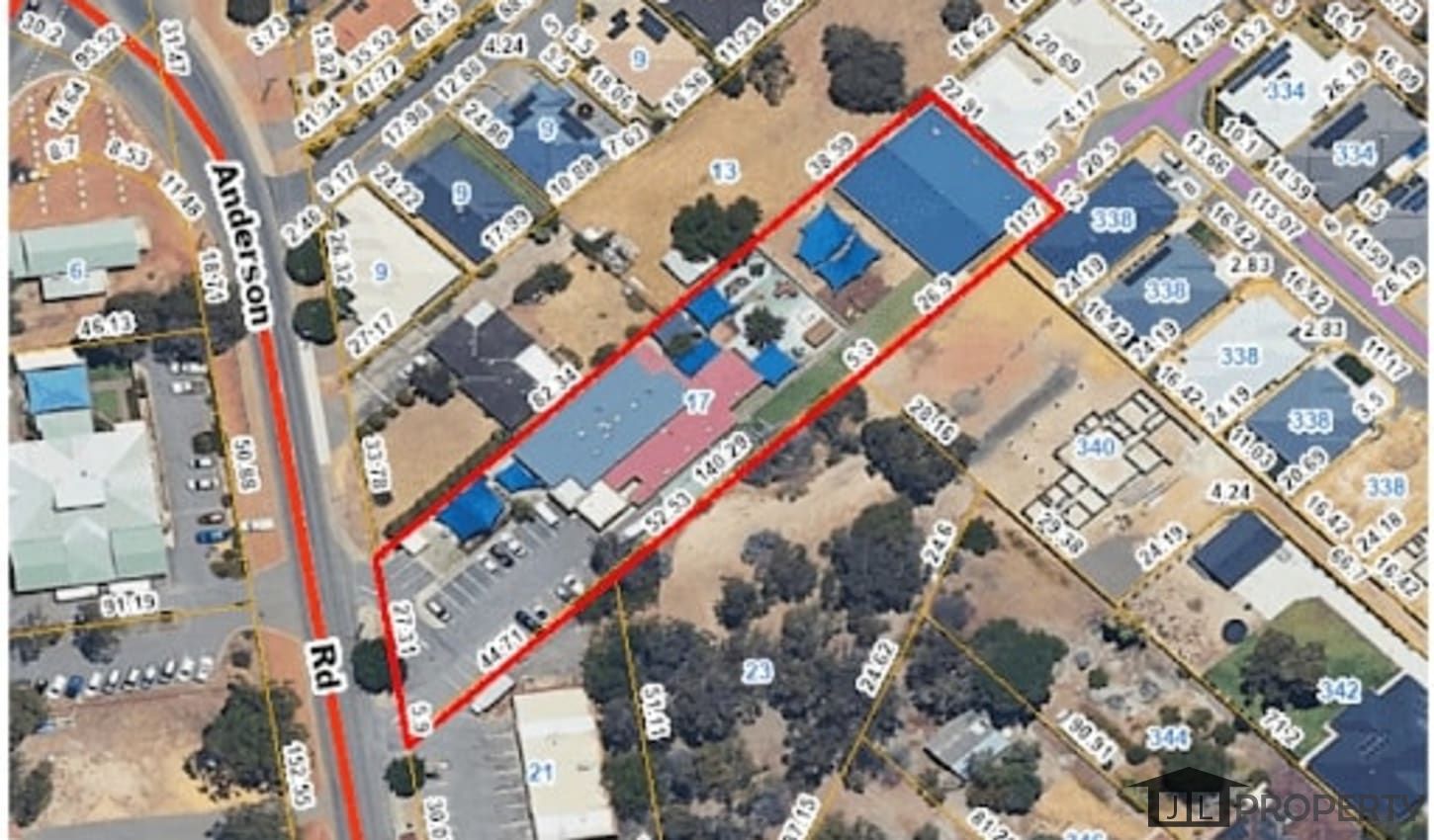 17 Anderson Rd Forrestfield WA 6058