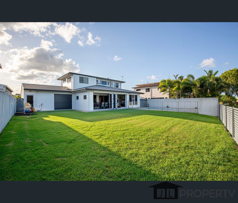 8 Royal Boulevard, Glenella, Qld 4740