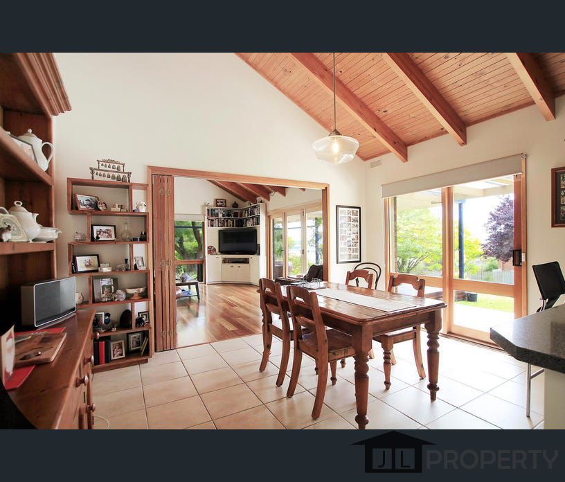 21 Glenview Drive, Warrnambool, Vic 3280