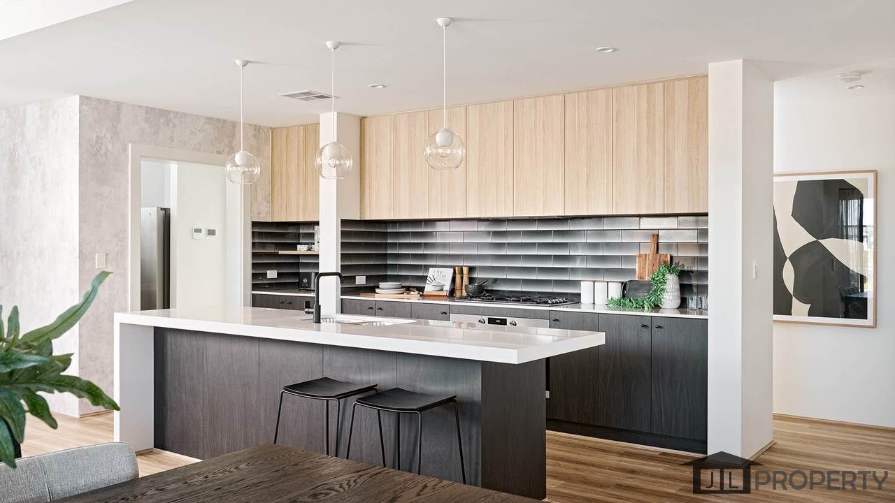 Sell House: Hammond Park WA 6164