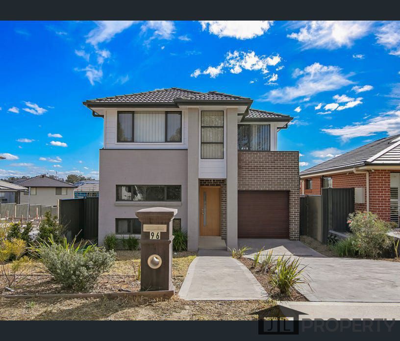 96 Matthew Bell Way, Jordan Springs, NSW 2747