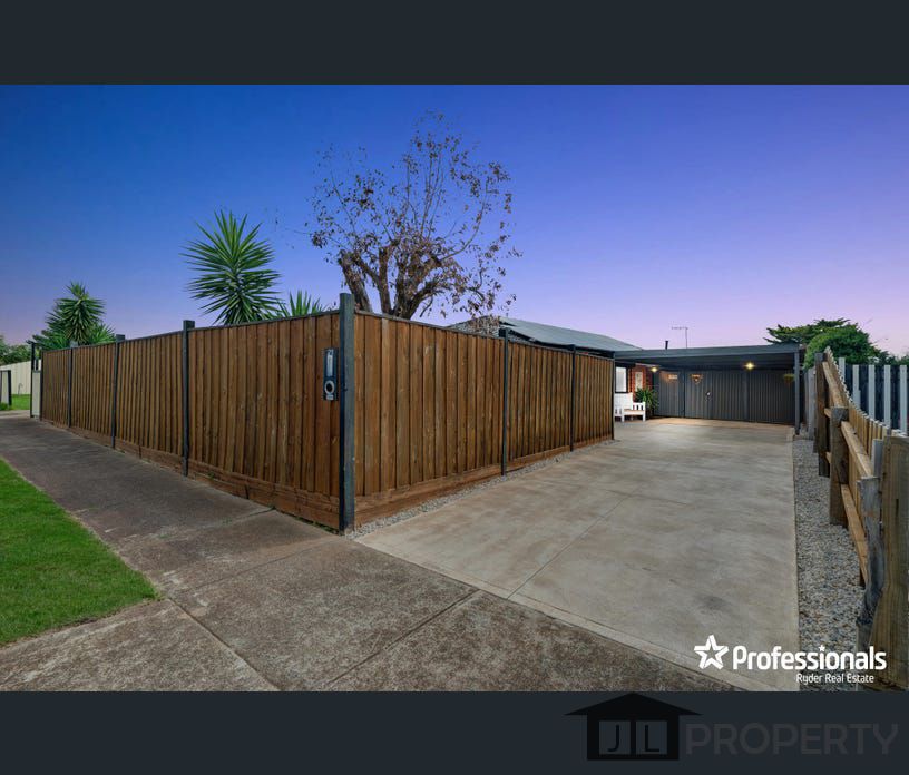 21 Moss Street, Melton South, Vic 3338