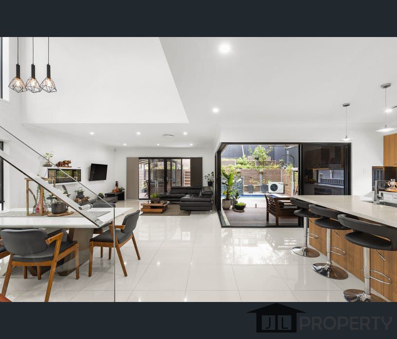 46 Almeida Street, Indooroopilly, Qld 4068