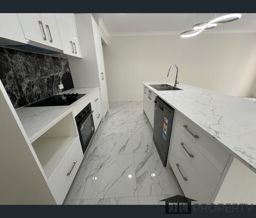 8 Nautilus Pde, Russell Island, Qld 4184