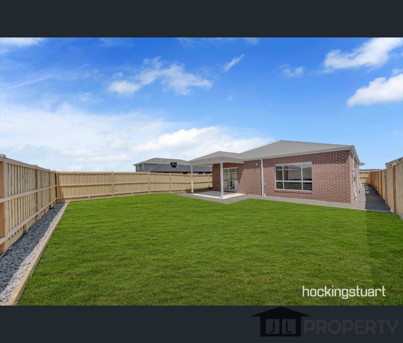 27 Mannagum Drive, Beveridge, Vic 3753