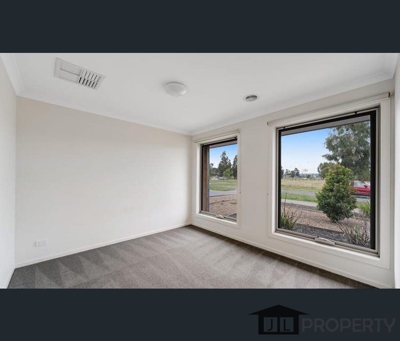 4 Bridgewater Parkway, Wallan, Vic 3756