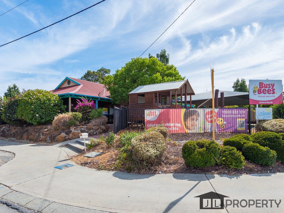 10 Larsen Road, Byford, WA 6122