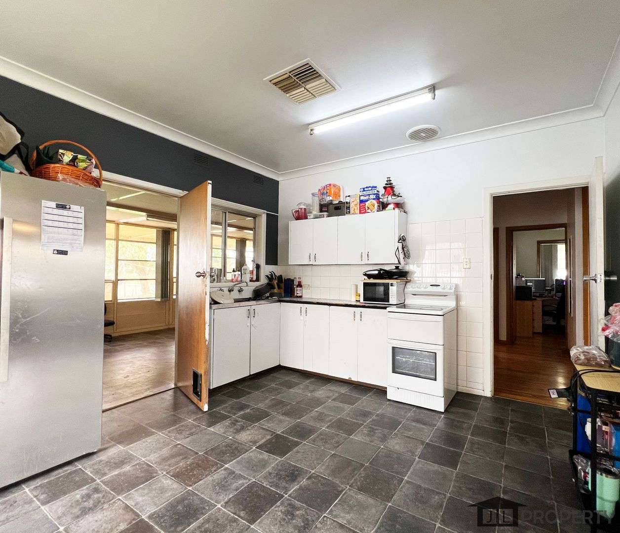 26 Forbes Road, Parkes NSW 2870
