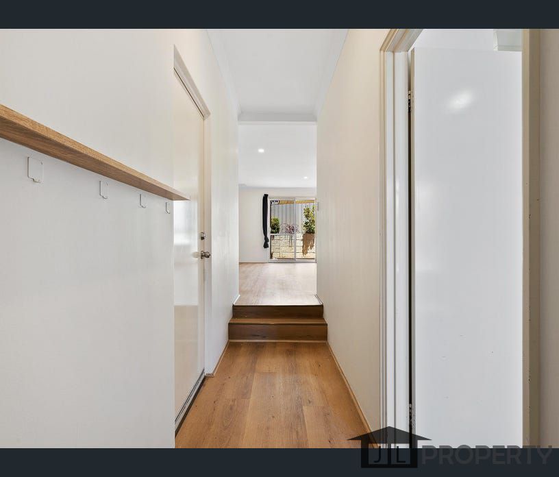 7/11 Priest Road, Landsdale, WA 6065